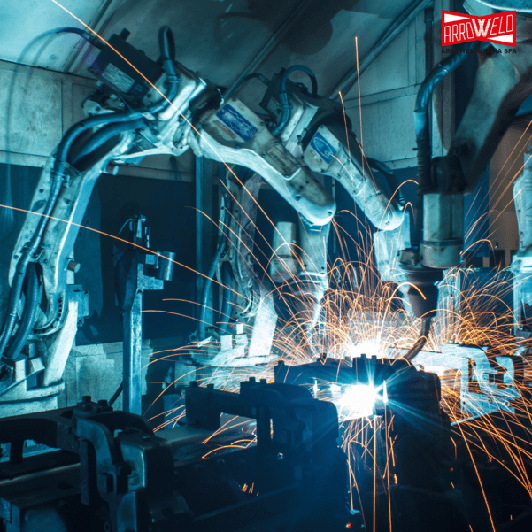 Robot di saldatura industriale automatizzato