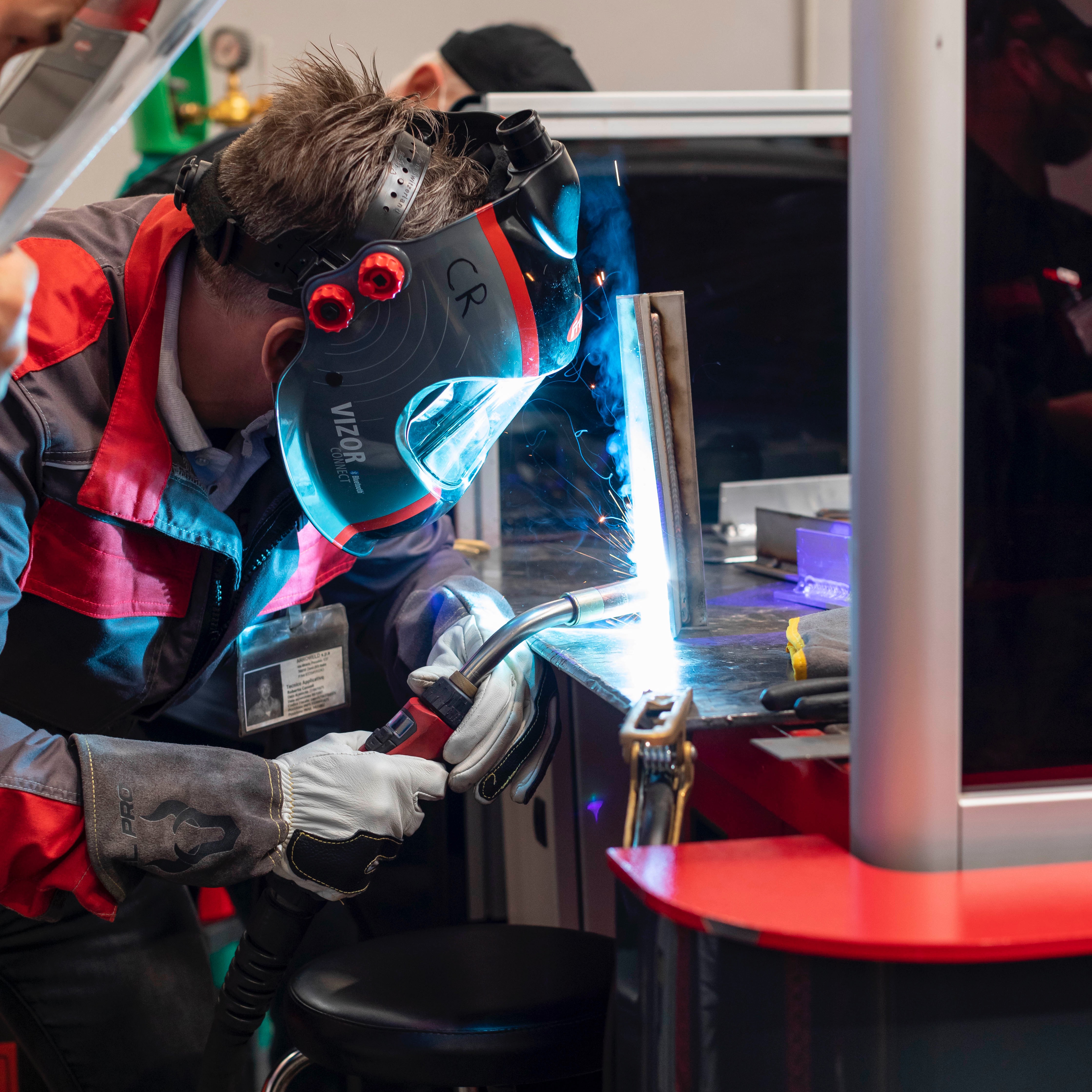 Fronius TransSteel Pulse: Innovazione nella Saldatura ad Arco Pulsato